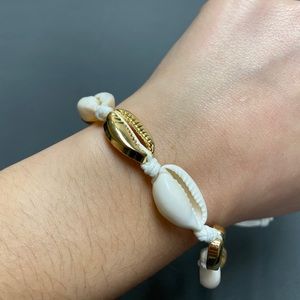 shell bracelet